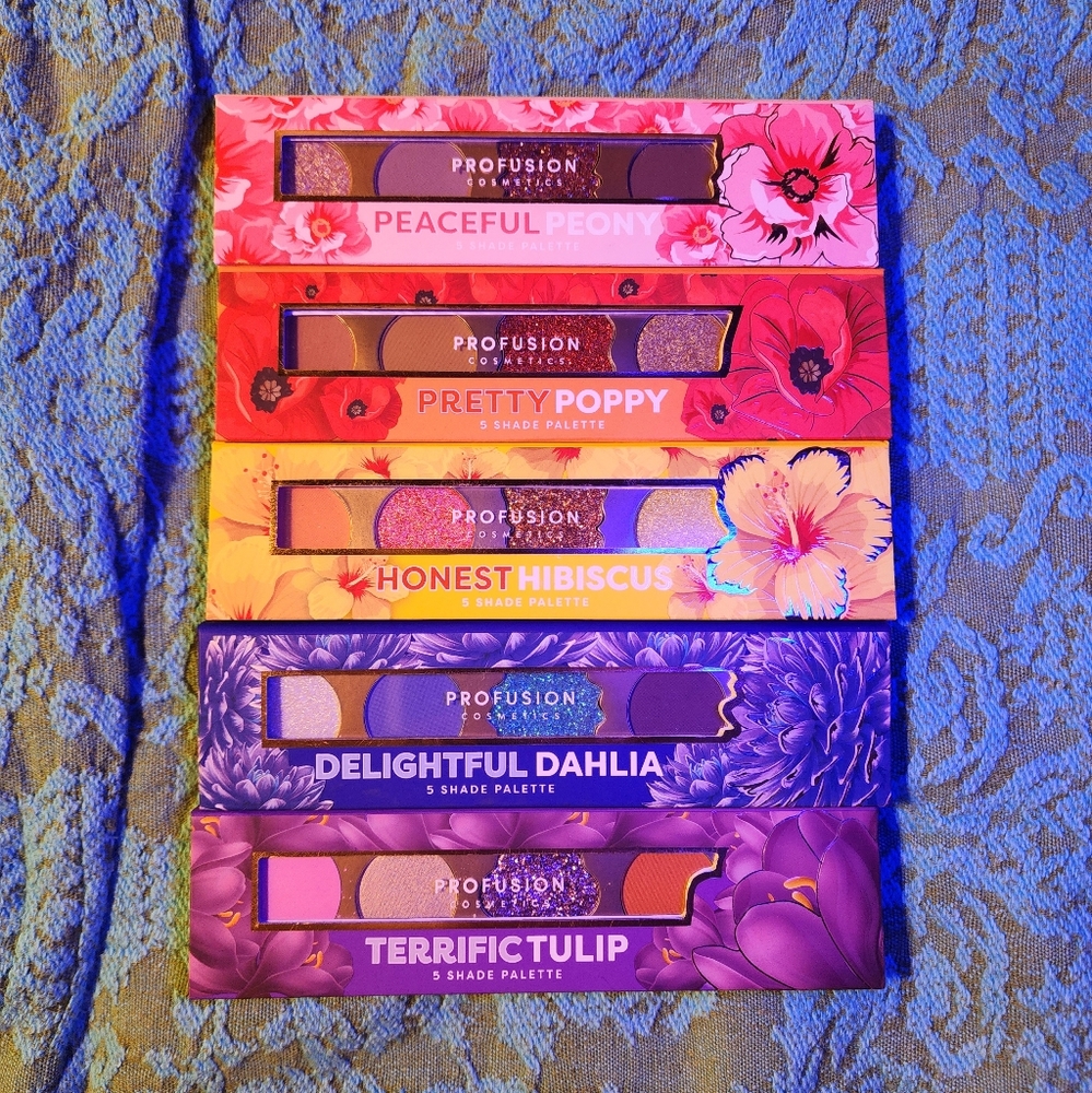 Flower Eyeshadow Palettes